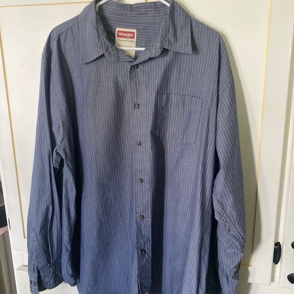 Wrangler SZ XL Men's Blue Striped button down Shirt 100%cotton long sleeve